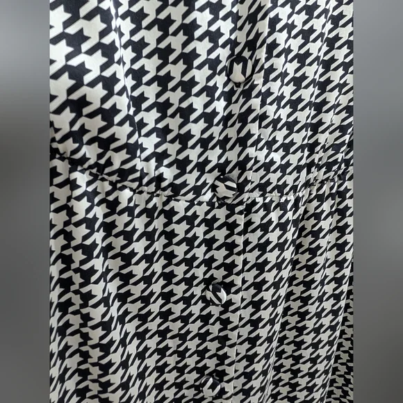Vintage RARE BCBG Paris Silk Satin Houndstooth Shirt Dress Size 6 - Picture 7 of 16
